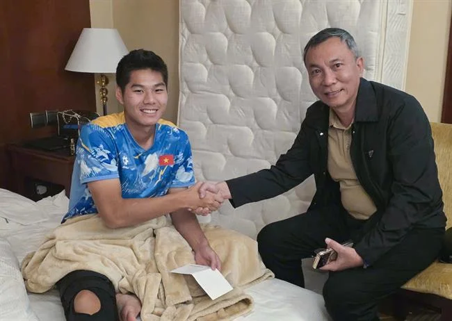 Hình ảnh người dùng đang quản lý cài đặt quyền riêng tư trên trình duyệt hoặc thiết bị
